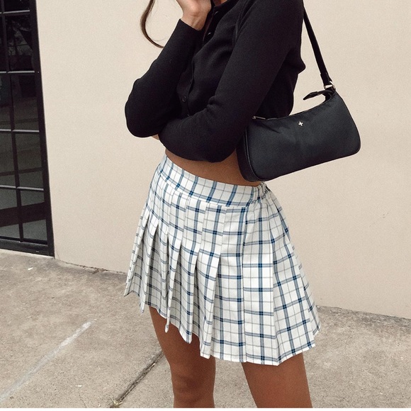 Pleated skirt - Picture 2 of 3